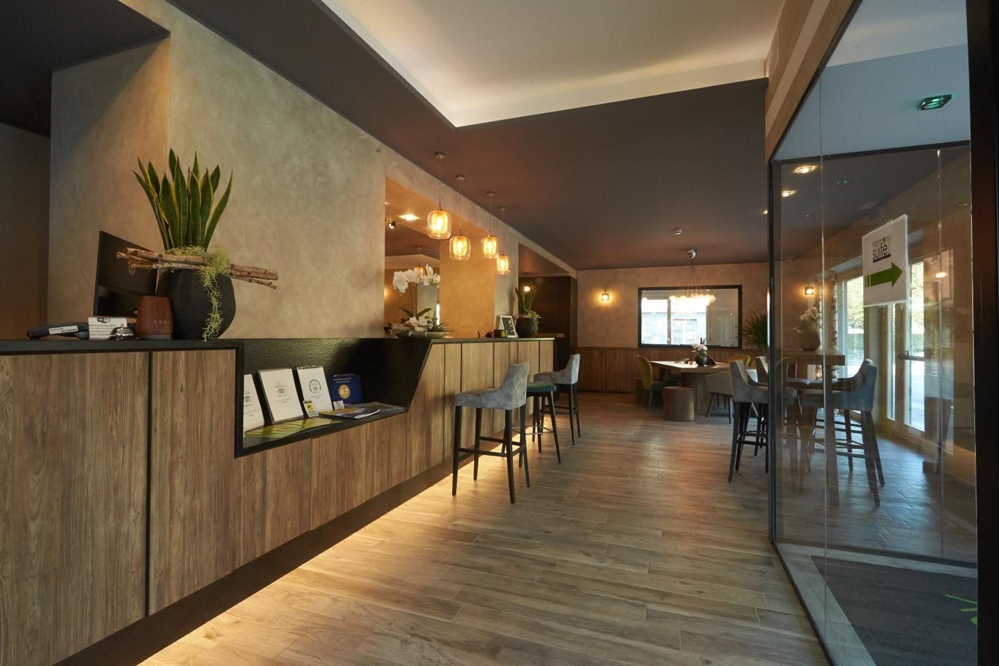 Harmony Suite Hotel Selvino Buitenkant foto