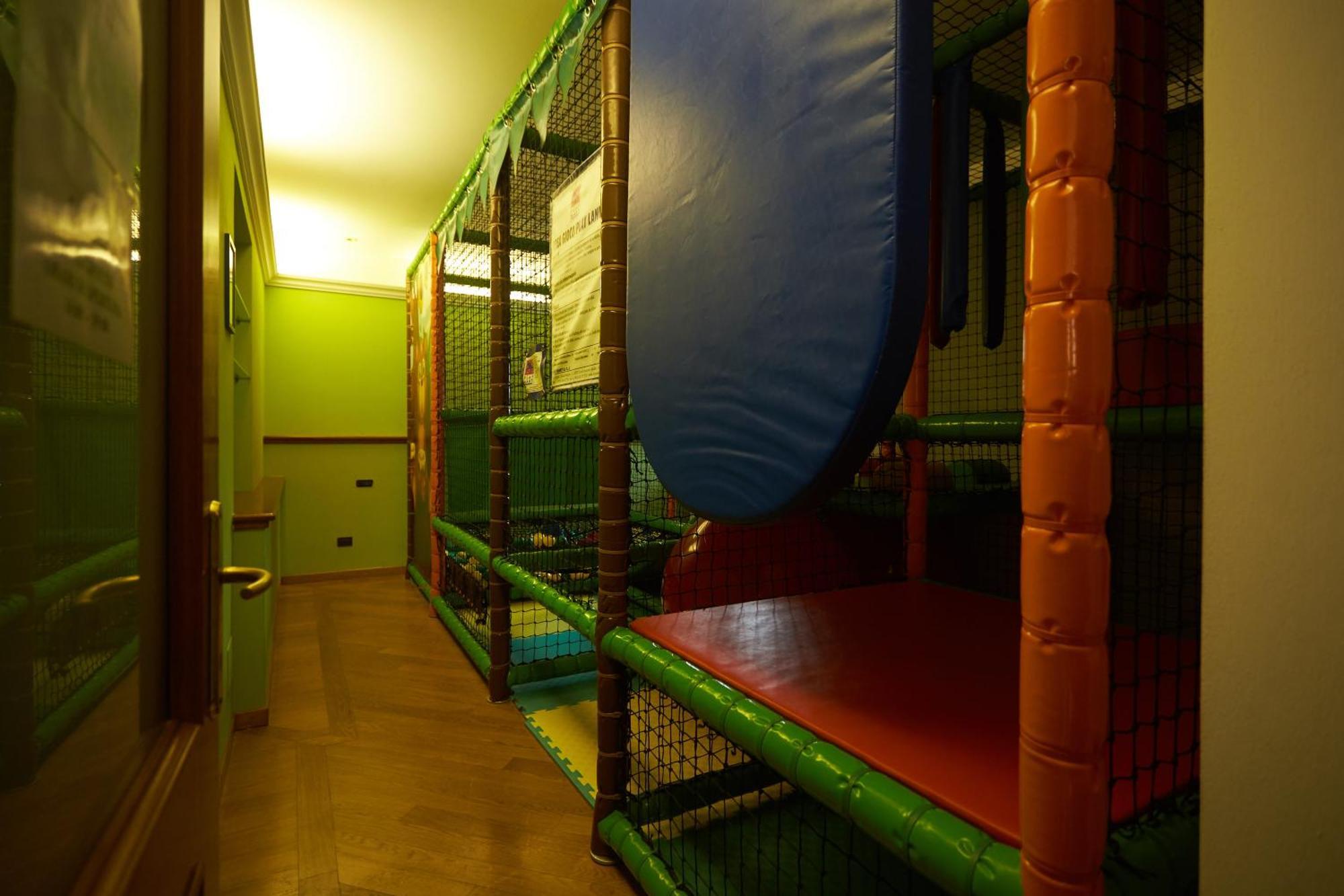 Harmony Suite Hotel Selvino Buitenkant foto