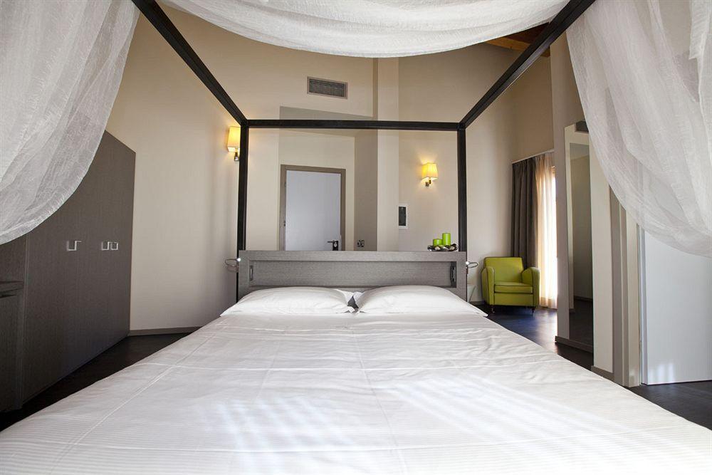 Harmony Suite Hotel Selvino Buitenkant foto