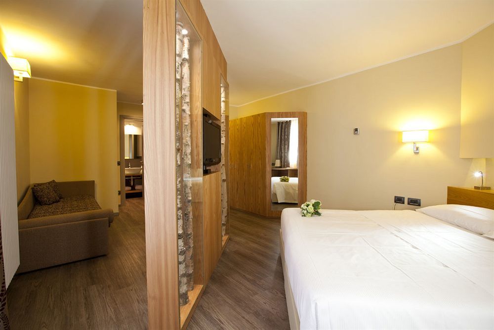 Harmony Suite Hotel Selvino Buitenkant foto