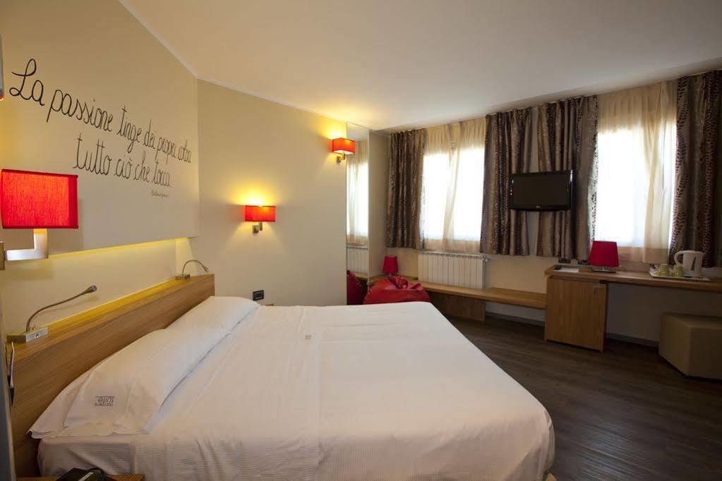 Harmony Suite Hotel Selvino Buitenkant foto